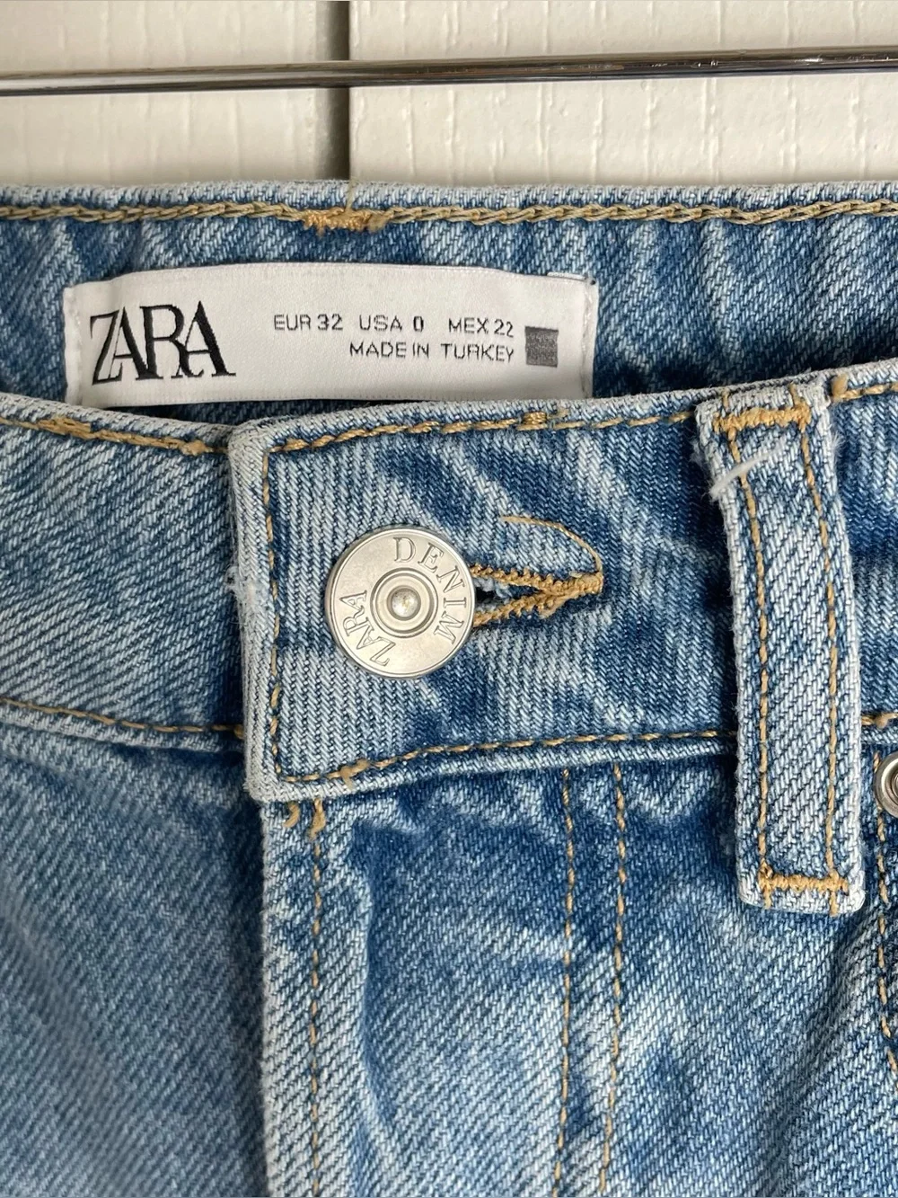 Zara Denim Mom Shorts Women’s 0 Blue Ultra High Rise Distressed Long Button Fly